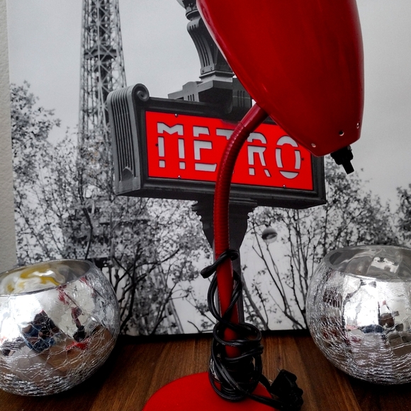 Lamp - Picture 3 of 3